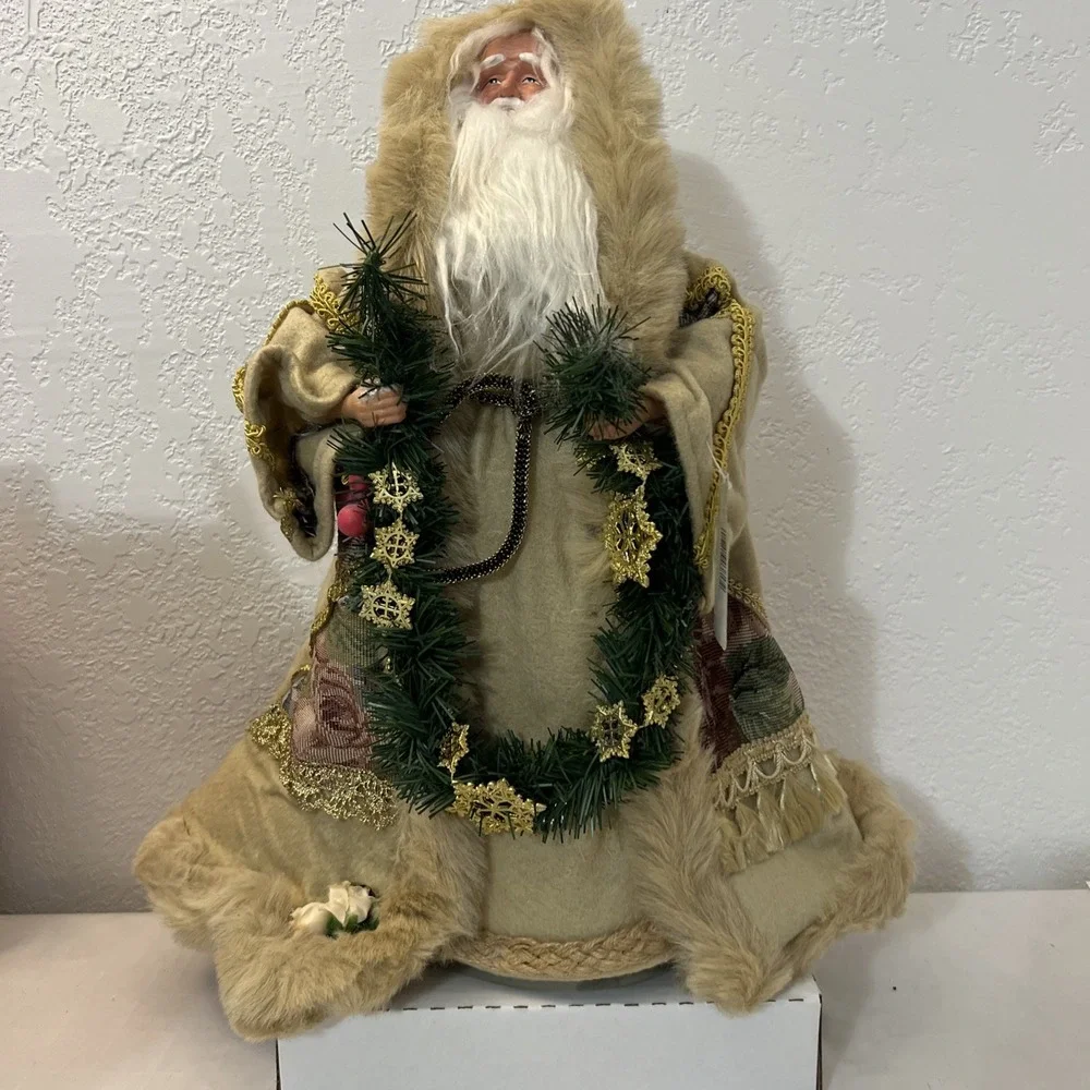 Vintage Old World Santa Beige Holding Garland Centerpiece Figure Tree Topper 18
